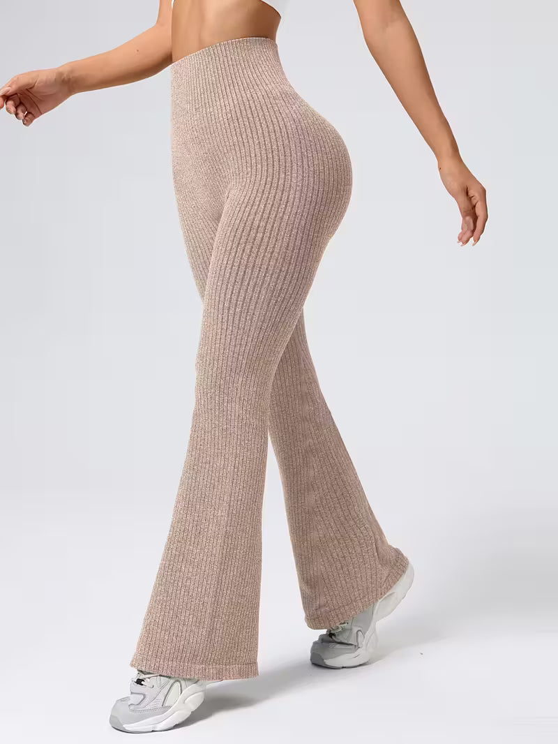 Ribbed Seamless Flare Leggings