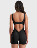 Jumpshorts with a V-Shaped Back