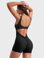Jumpshorts with a V-Shaped Back